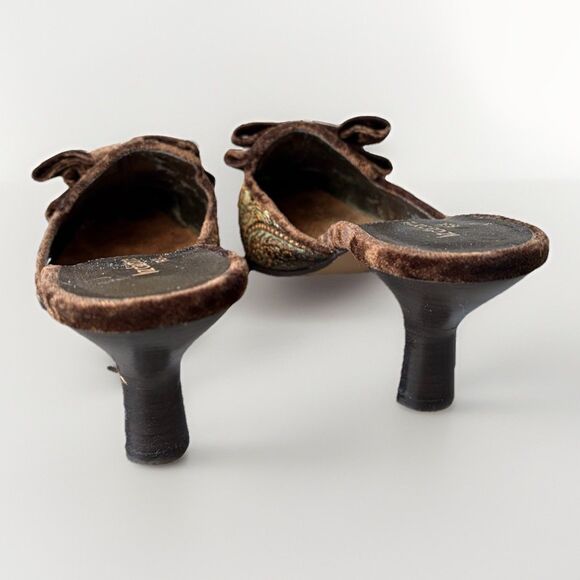 Liz Claiborne Flex Brocade Velvet Slip On Kitten Heels Size 7.5 Brown Glam - Picture 3 of 7
